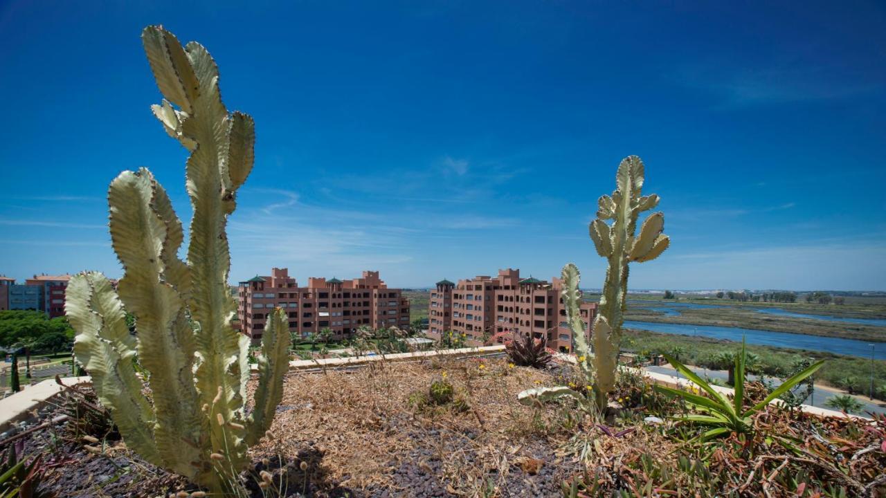 Leo Jardines De Isla Canela Kültér fotó